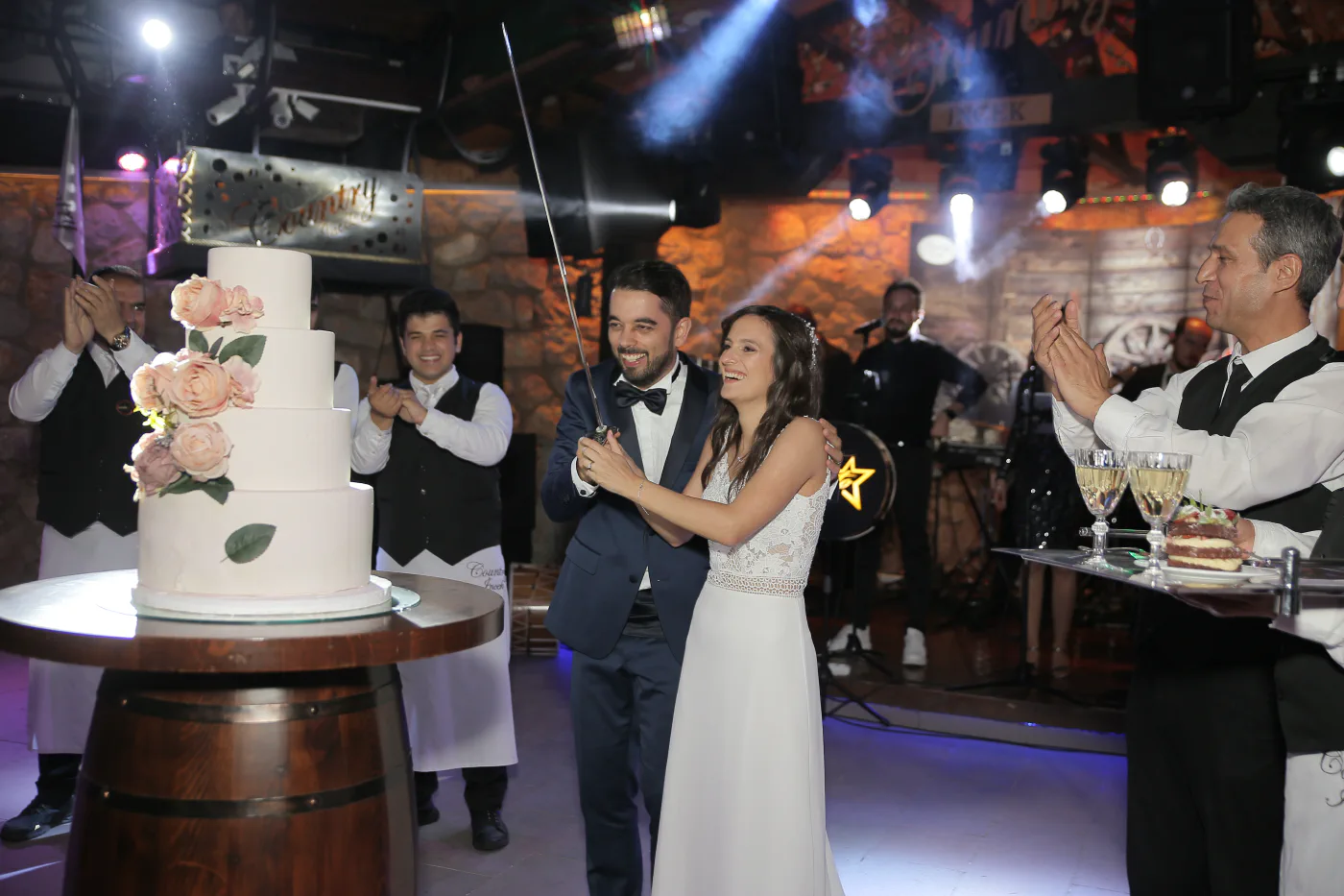 Wedding party photo 3